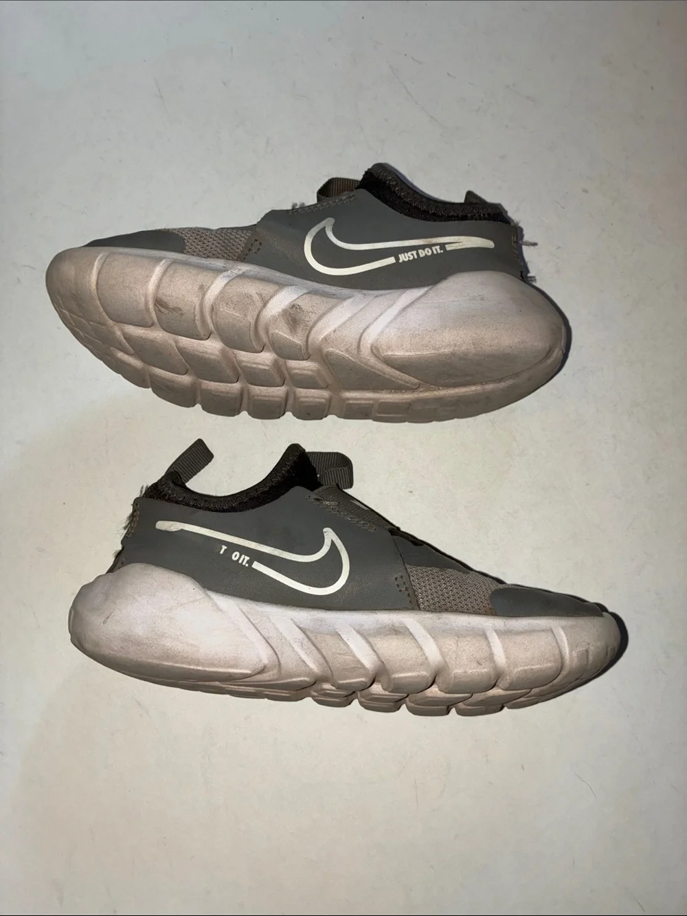 Nike Kids Flex Runner Sneakers 1 Y